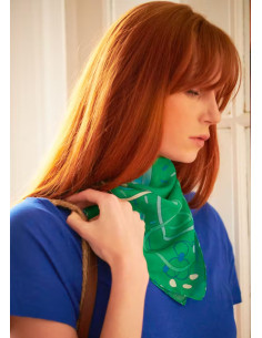 Foulard vert en coton et soie mélangée